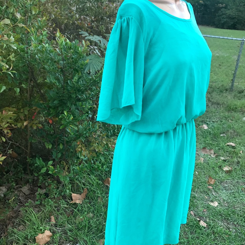 Teal cocktail dress 👗